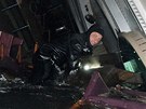Chodby výletní lodi zablokovaly haldy naplaveného nábytku (25. ledna 2012)