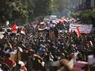 Obyvatelé Gízy si pipomínají první výroí egyptské revoluce (25. ledna 2011)