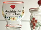 Ojedinlou kolekci sklenných objekt tvoí vázy nápojové sklo i dekoraní