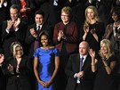 Americká první dáma Michelle Obamová (v modrých atech) spolu s dalími