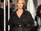 Kolekce Haute Couture paíského módního domu Christian Dior na sezónu jaro -...