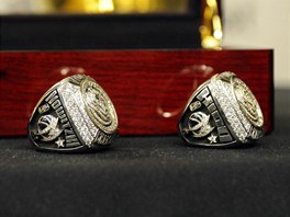 POJTE K TATÍNKM! Práv tyto prsteny dostaly hvzdy Dallasu Mavericks za výhru...