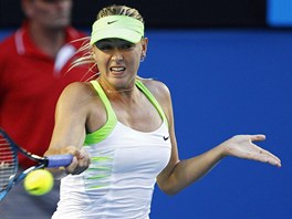 SNAHA. Maria arapovová ve finále Australian Open bojovala ze vech sil.