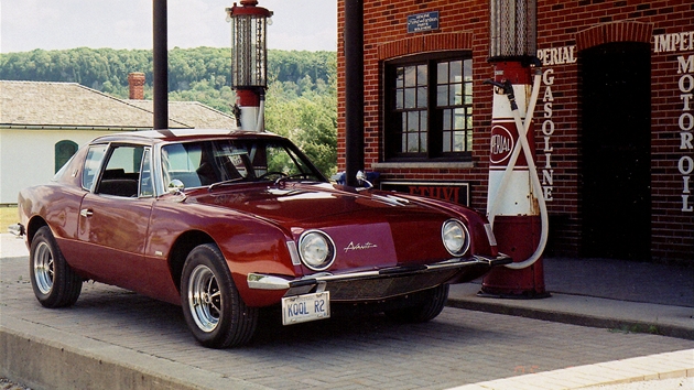 Stock 1963 Studebaker Avanti R2