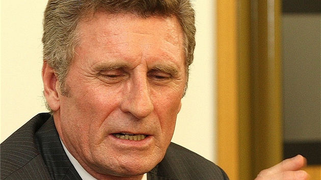 Jan Pauly - nov� zvolený d�kan plze�ských práv (23. ledna 2012)