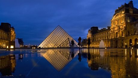 Pa, Louvre