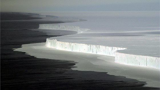 Oblast McMurdo Sound na Antarktid. Ilustraní snímek