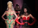 Módní pehlídka Jean Paul Gaultier Haute Couture pro sezónu jaro - léto 2012