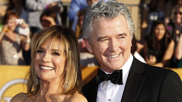 Patrick Duffy a Linda Grayová (2012)