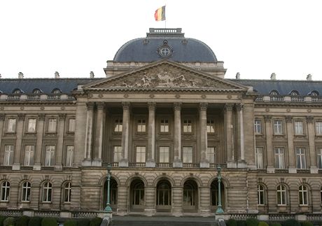 Belgie je první zemí aurozóny, která vstoupila kvli dluhové krizi do recese.
