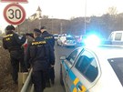 Zásah policie v Praze na Zlíchov na Strakonické ulici. (1. února 2012)