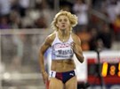 Ruska Maria Savinovová (v popedí) u tuí, e získá zlato v závod na 800 m.