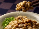 Natto je tradiní japonské jídlo vyrábné z fermentovaných sójových bob, které...