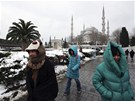 Evropu sevely tuhé mrazy. Kopule Modré meity v Istanbulu pokryl sníh (2....