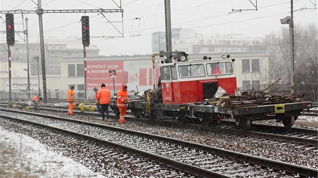 Oprava mrazem roztrené kolejnice