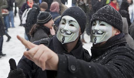 Vedle masky sluchátka? Anonymous chystají hudební portál.