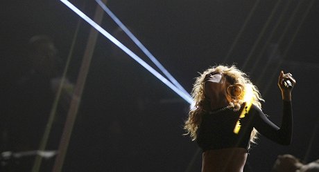 Grammy 2012 - Rihanna (Los Angeles, 12. nora 2012)