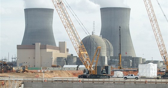 Pípravné práce pro stavbu nových reaktor v elektrárn Vogtle u zaaly.