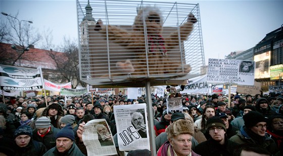 Protesty proti korupci v Bratislav (10. února 2012)