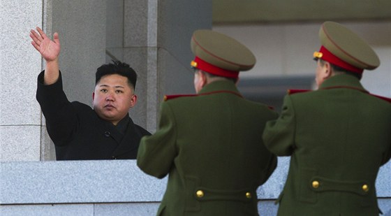 Vdce KLDR Kim ong-un kyne davm (16. února 2012)
