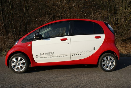 Mitsubishi i-MiEV: Název auta Miev je anglickou zkratkou pro " Mitsubishi