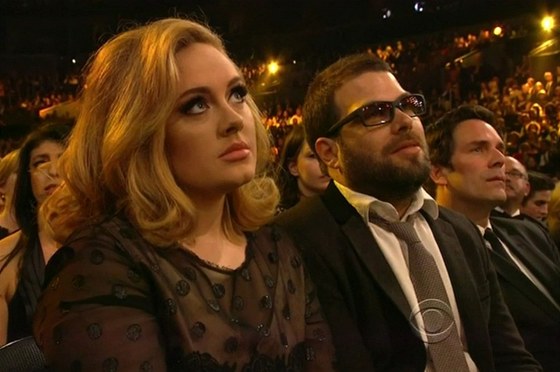 Adele a její pítel Simon Konecki na pedávání cen Grammy (2014)