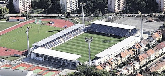 Stadion v Uherském Hradišti za devět let provozu neprošel jakoukoliv větší úpravou.