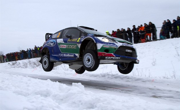 Jari-Matti Latvala p�i první etap� �védské rallye