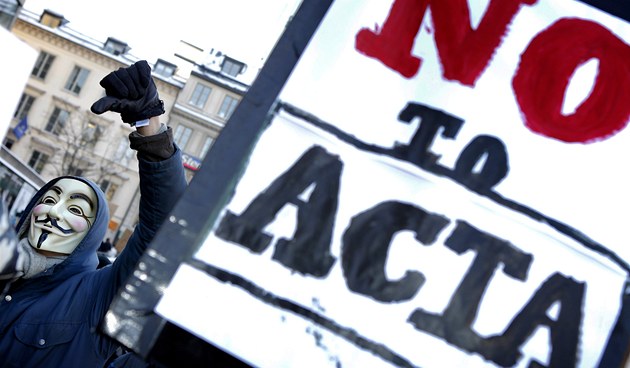 �védské NE pro smlouvu ACTA. Snímek je ze Stockholmu. (12. února 2012)