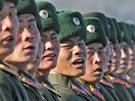 Vojenská pehlídka v Pchjongjangu (16. února 2012)