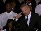 Herec Kevin Costner pronáí na pohbu Whitney Houston smutení e (Newark, 18.