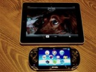 PS Vita a první generace tabletu iPad od Apple