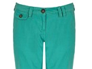 Zelené džínsy z jarní kolekce Next, prodává OC Chodov