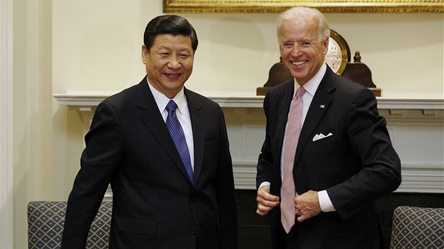 nsk viceprezident Si in-pching (vlevo) a jeho americk protjek Joe Biden (14. nora 2012)