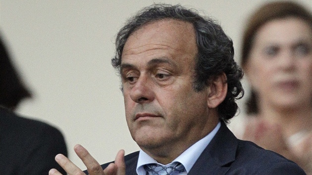 EVROPAN V AFRICE. Také prezident UEFA Michel Platini byl zvdavý na to, jak