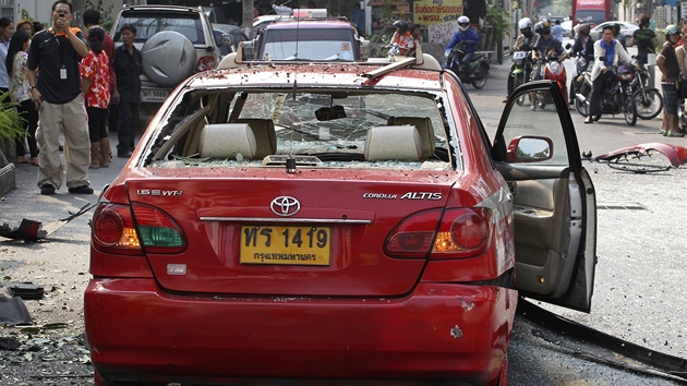 Automobil ponien exploz v thajskm Bangkoku. (14. nora 2012)