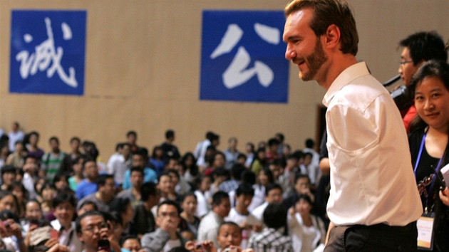 Nick Vujicic pednáí v ín.