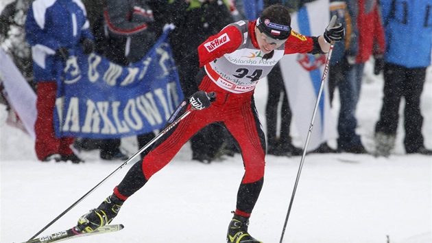 Justyna Kowalczykov na trati sprintu volnou technikou v polsk Szklarsk Poreb. 