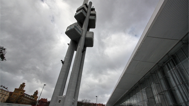 Legendární budova Mezinárodní telefonní a telegrafní úst�edny od architekta