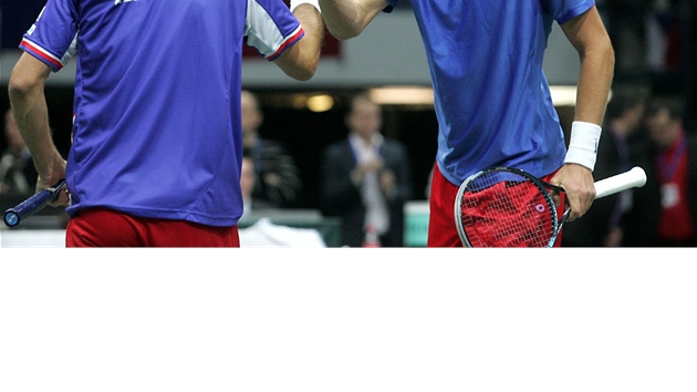 VÍT�ZOVÉ. �e�tí tenisté Radek �t�pánek a Tomá� Berdych vybojovali ve �ty�h�e