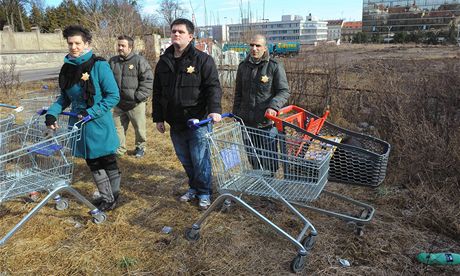 Za Parkhotelem v praských Holeovicích se konal happening na míst, kde má