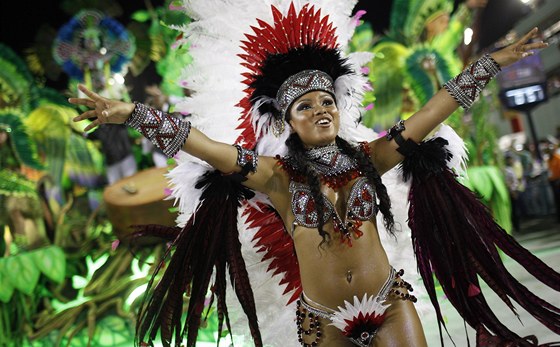 Vhlasnému karnevalu v Riu neodolal ani drogový dealer...