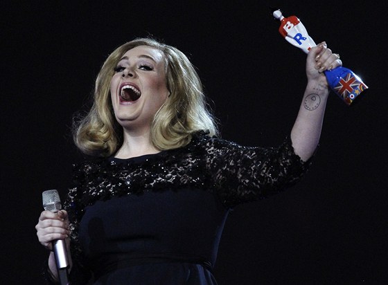 Brit Awards 2012: Adele