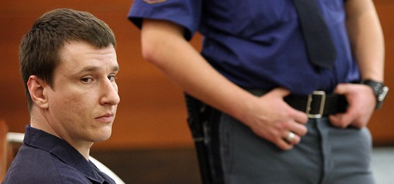 Obžalovaný Petr Hrubý při líčení u libereckého soudu v únoru 2012.
