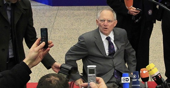 Nmecký ministr financí Wolfgang Schäuble. Ilustraní snímek.