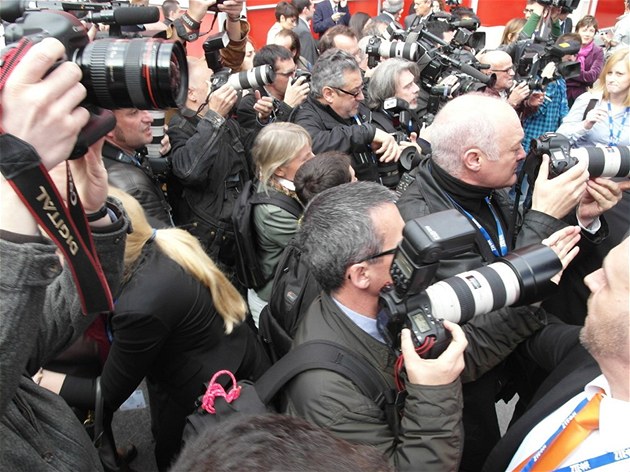 Fotografové loví panlského prince Filipa.