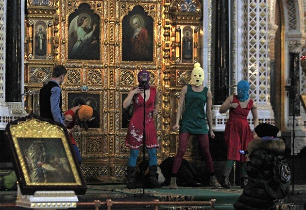 Rajce indes  deti russian pussy  Bohorodičko, vyžeň Putina, zpívaly Pussy Riot v moskevském chrámu - iDNES.cz