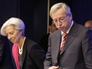 Premiér Lucemburska Jean-Claude Juncker a éfka MMF Christine Lagardeová jdou...