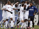 HOTOVO. Fotbalisté Marseille se radují z výhry nad Interem Milán v poslední