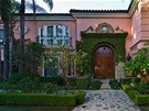 Luxusní rezidence v Beverly Hills je nyní na prodej za 13,5 milionu dolar. 